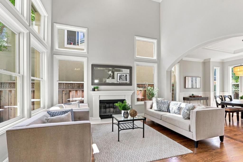 1511 Rosecrest Terrace