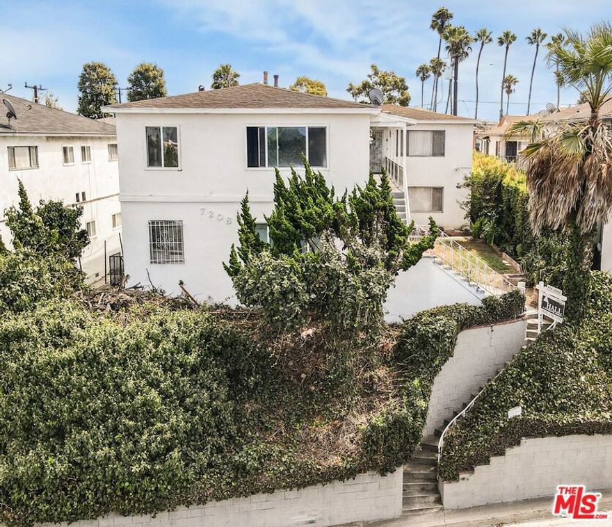 We are pleased to present this six unit apartment complex in one of the hottest, most sought after communities in Southern California.  This Inglewood building boasts 2 -2 Bedroom units and 4 -1 Bedroom units; two of the one-bedrooms may be delivered vacant at the close of escrow.  The building was constructed in 1953 and is perched high above La Cienga Boulevard.  The Scheduled Gross Income is $144,000 annually, using conservative rents for the vacant units and $2,200 per month for the 2's.  This building is within a few miles of SoFI Stadium, the Intuit Dome and the Forum. Listed at a 10.9 GRM, this is a great opportunity to invest in one of the premier rental locations in Los Angeles County.