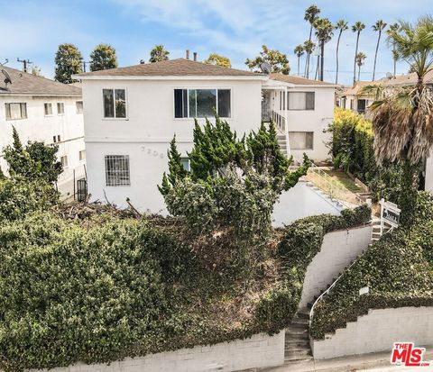 Photo of 7208 S La Cienega Boulevard, Inglewood, CA 90302 (MLS # 25594967)