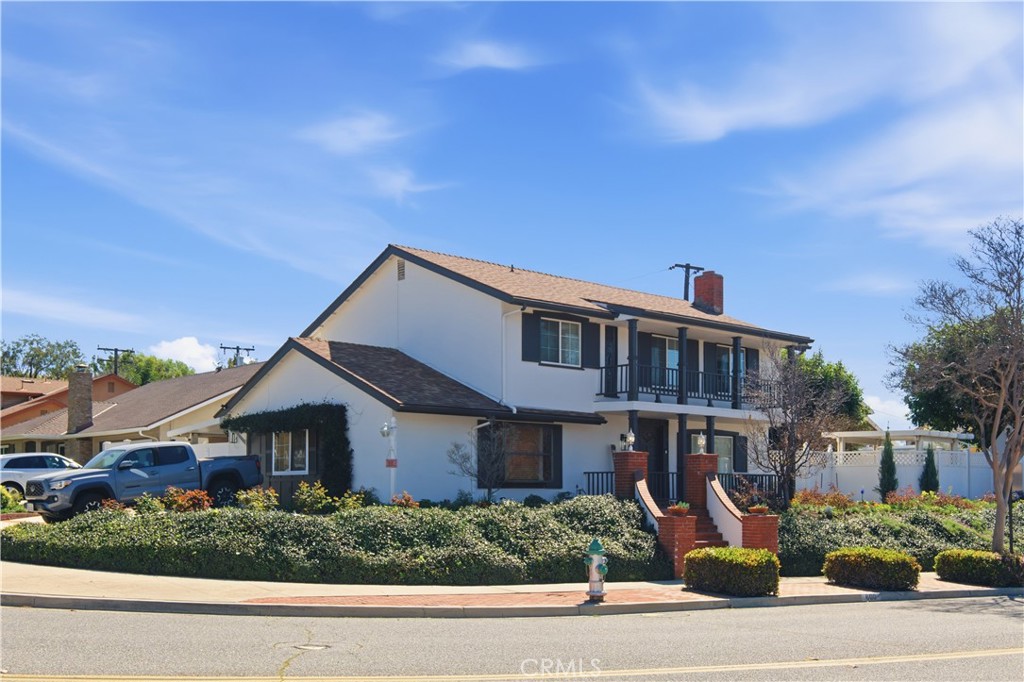 600 N Pepper Tree Drive