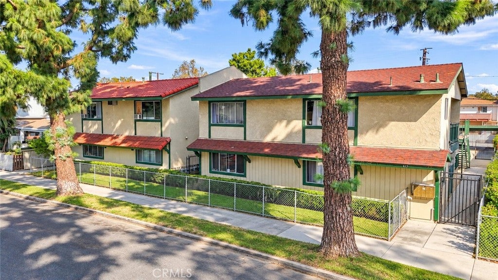 409 E Pine Street