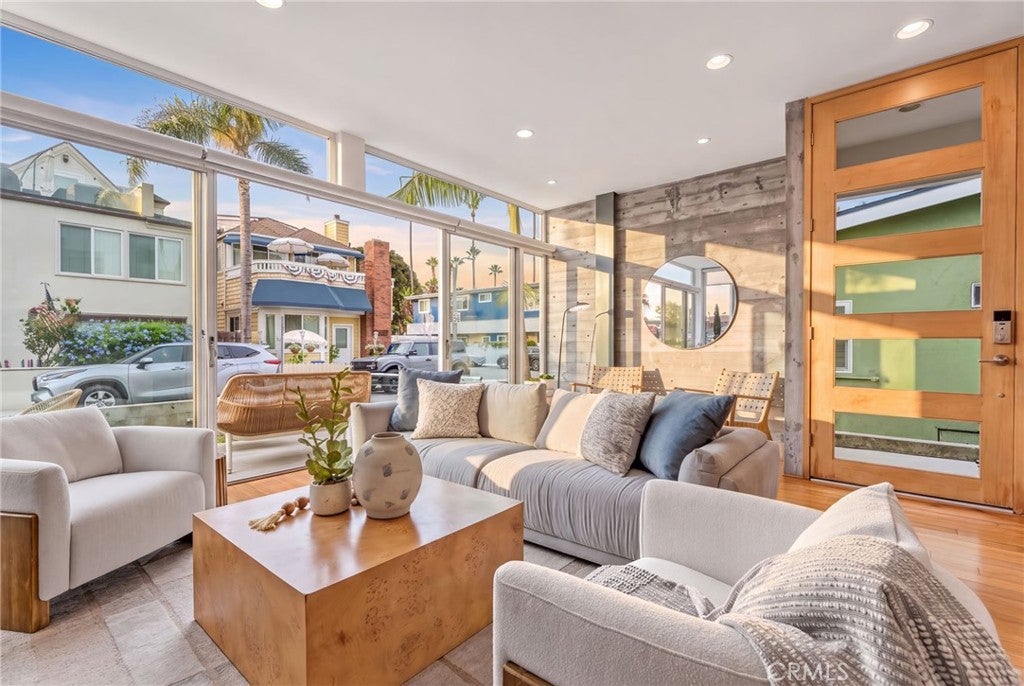 Properties 1 210 43rd Street