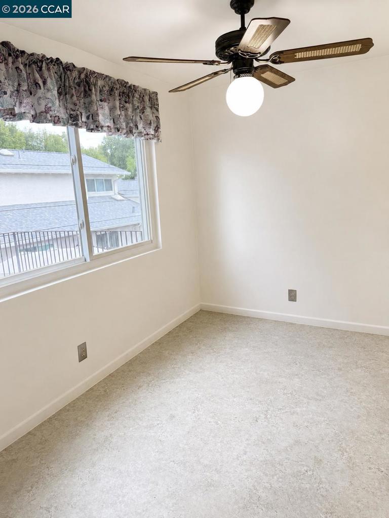1070 Mohr Ln 1