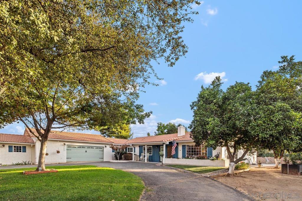 3131 E Victoria Drive