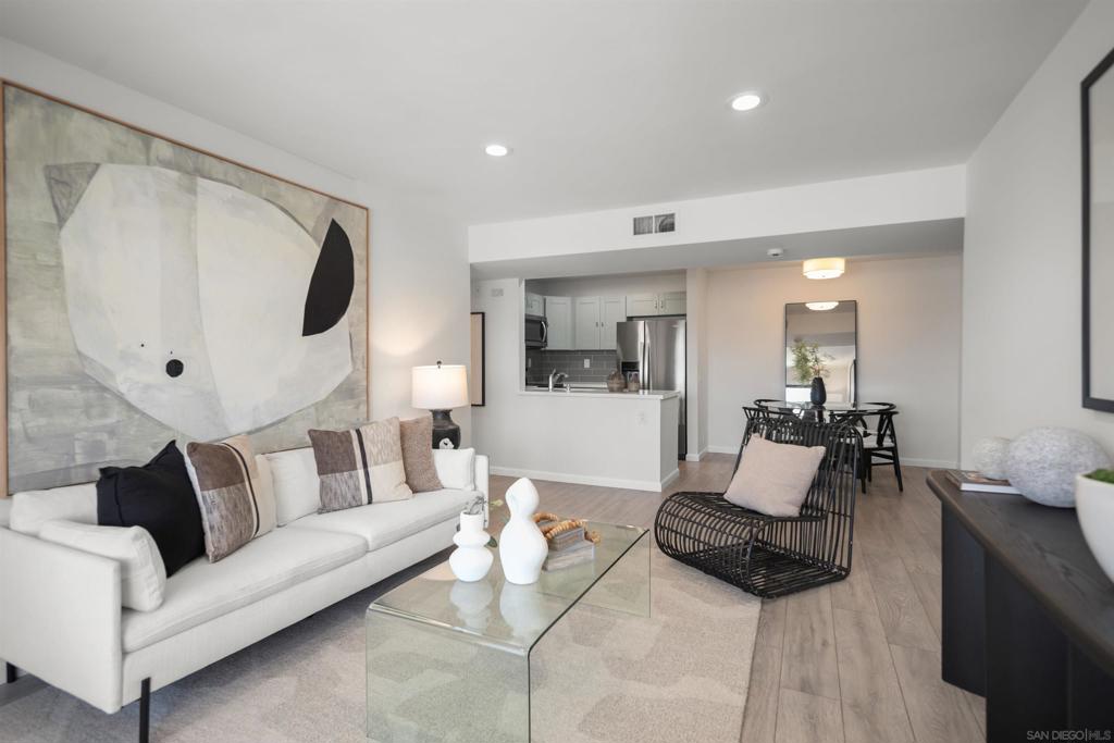 4545 Arizona St 308