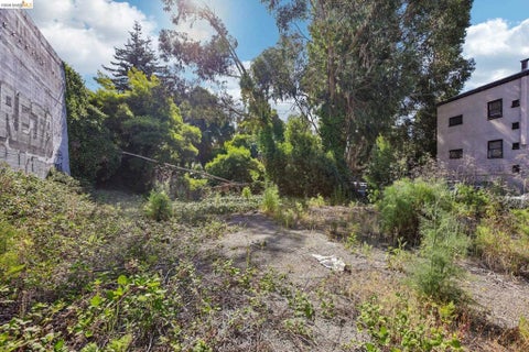 Photo of 3070 Brook St St, Oakland, CA 94611 (MLS # 41138590)