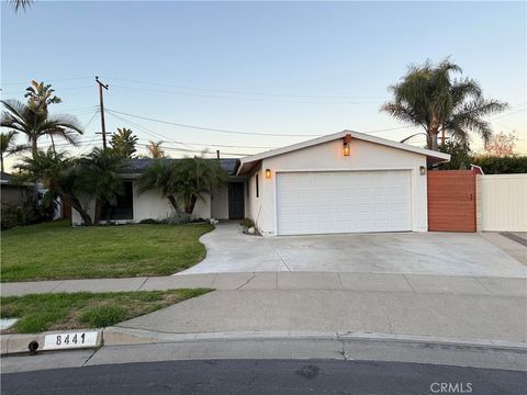 Photo of 8441 Tern Circle, Huntington Beach, CA 92646 (MLS # OC25233234)