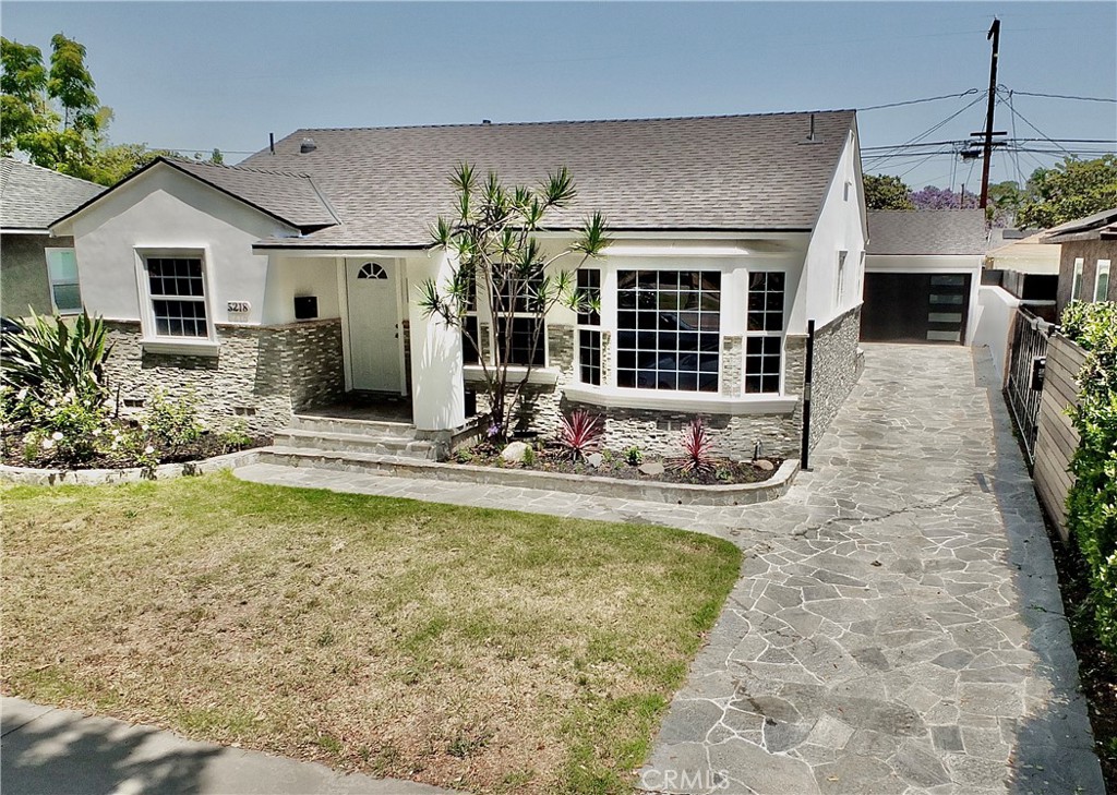 5218 Bellflower