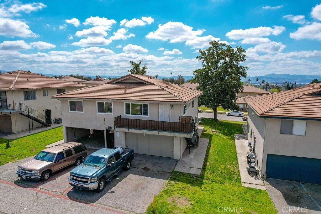 3490 Rainbow Lane
