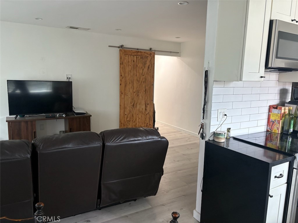 3490 Rainbow Lane