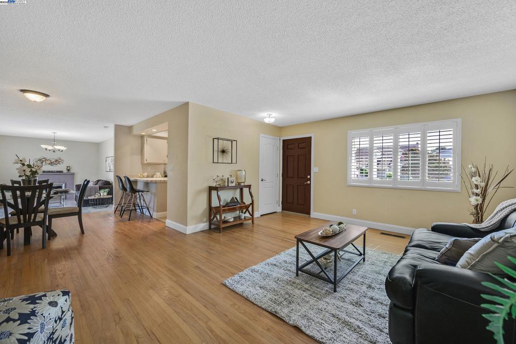 GLEN EDEN - Residential
