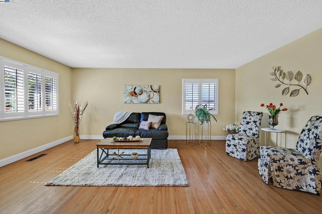 GLEN EDEN - Residential