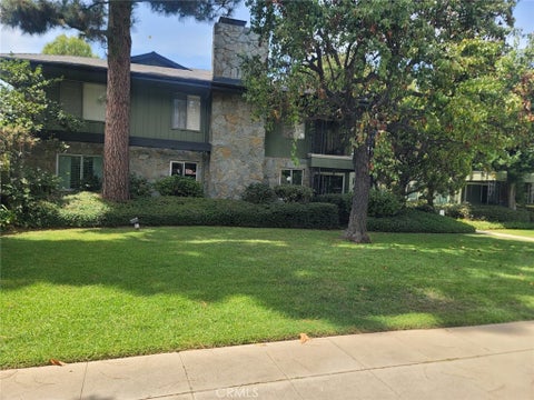 Photo of 1209 S Orange Grove Avenue, Pasadena, CA 91105 (MLS # GD26183660)