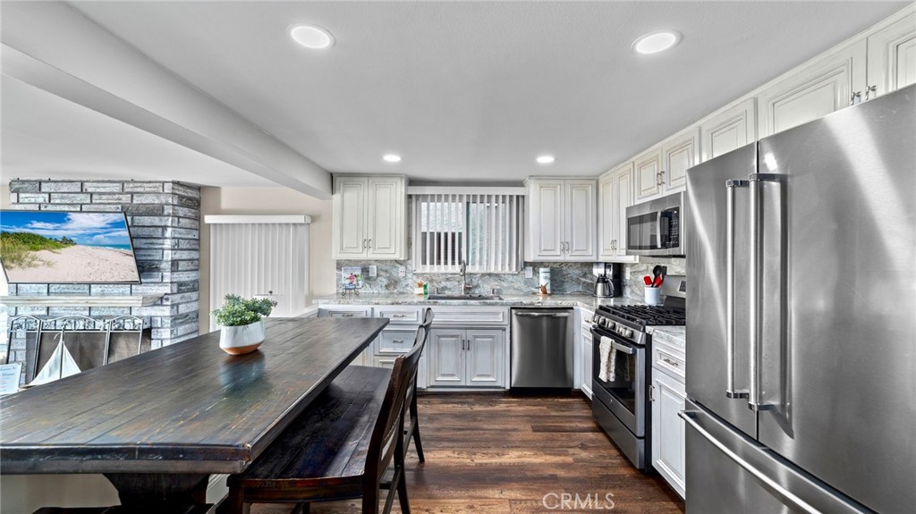 Balboa Peninsula (Residential) (BALP) - Residential Income