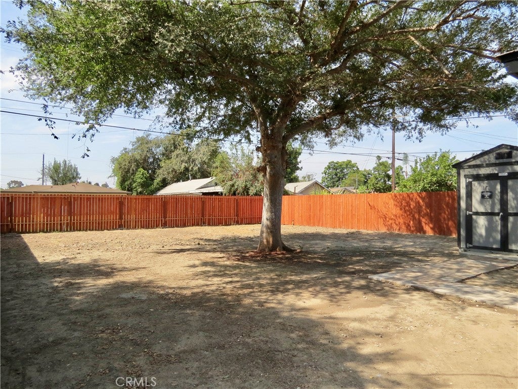 4950 E San Rafael