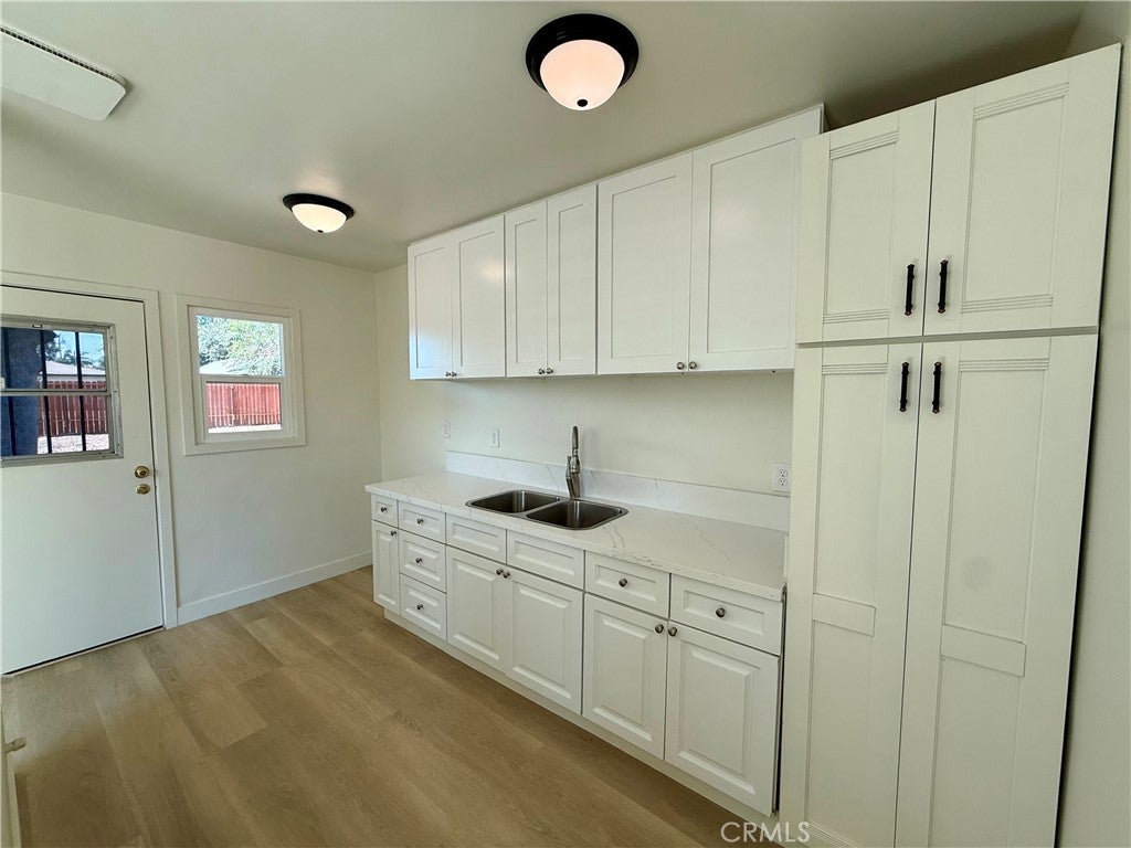 4950 E San Rafael