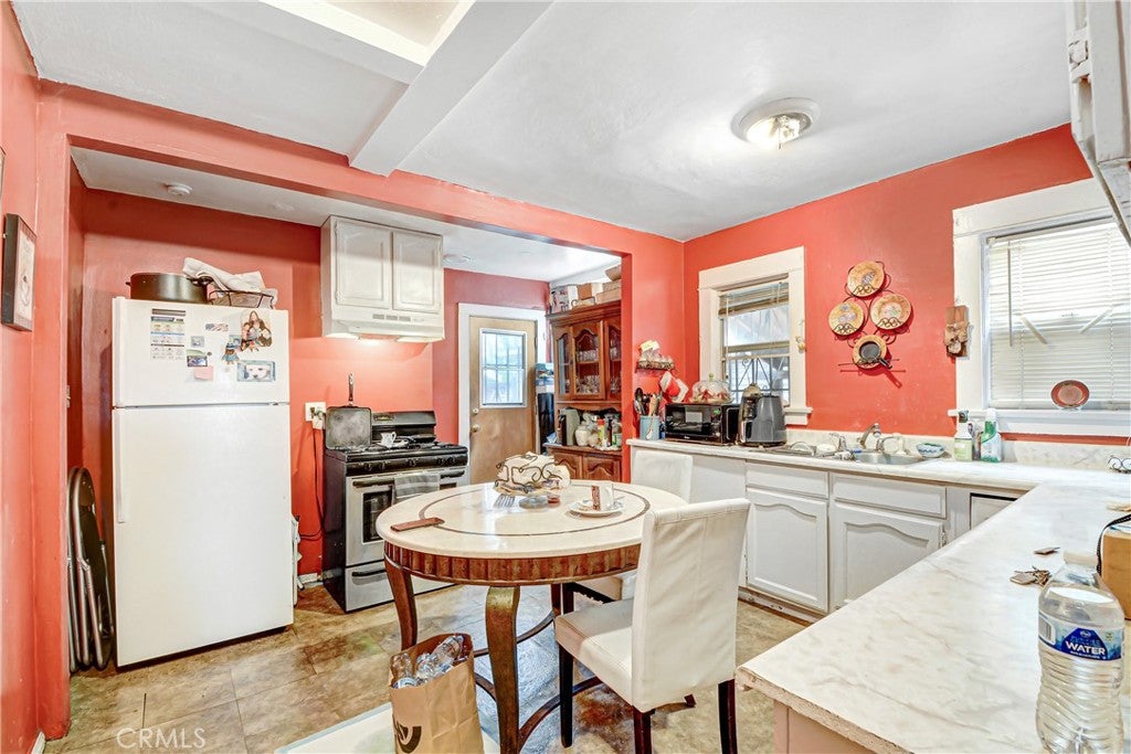 2914 W 59th