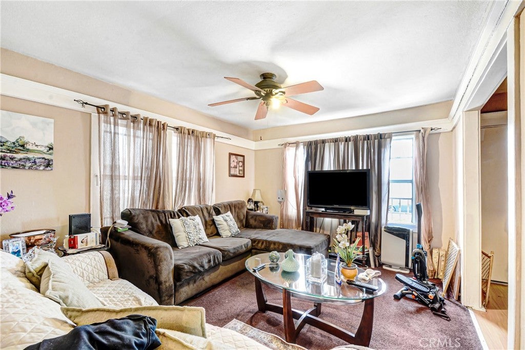 2914 W 59th