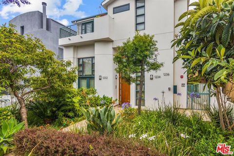 Photo of 1232 25th Street, Santa Monica, CA 90404 (MLS # 26835453)