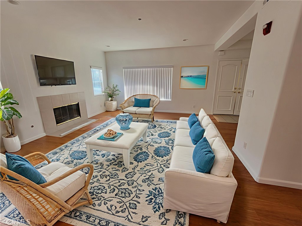 438 Sefton Avenue