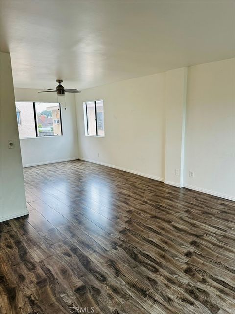 Tiny photo for 850 W 157th St #6, Gardena, CA 90247 (MLS # SB25091131)