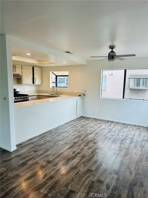 Tiny photo for 850 W 157th St #6, Gardena, CA 90247 (MLS # SB25091131)