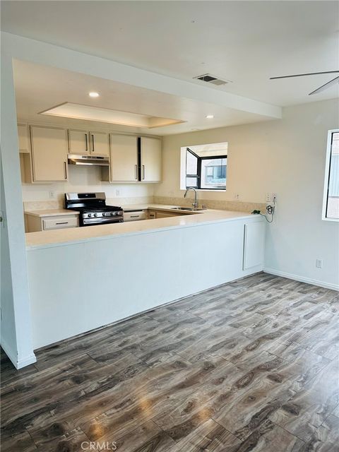 Tiny photo for 850 W 157th St #6, Gardena, CA 90247 (MLS # SB25091131)