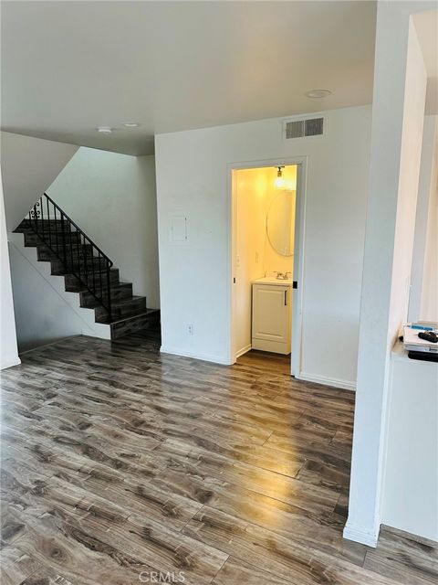 Tiny photo for 850 W 157th St #6, Gardena, CA 90247 (MLS # SB25091131)