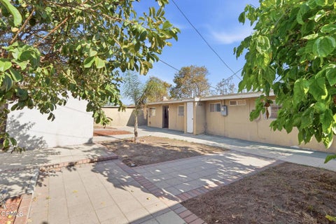 Tiny photo for 362 Salem Avenue, Oxnard, CA 93036 (MLS # V1-38879)
