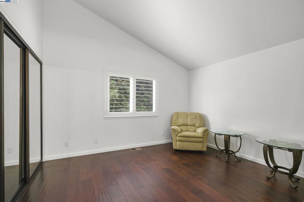 WEST SIDE DUBLIN - Residential
