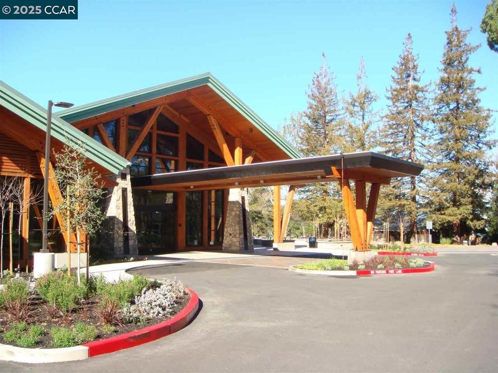 ROSSMOOR - Residential