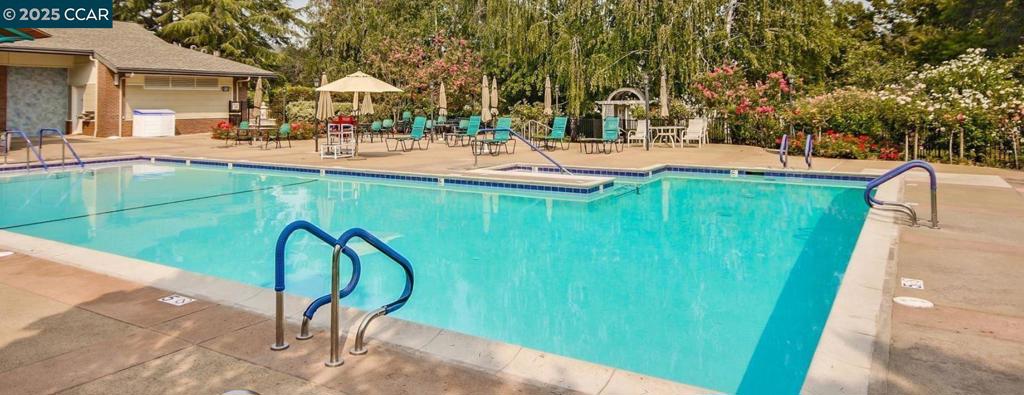 ROSSMOOR - Residential