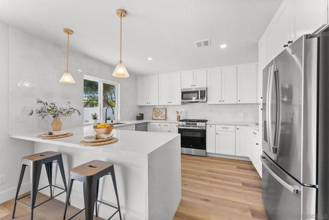 5219 Gaylord Dr San Diego CA 92117