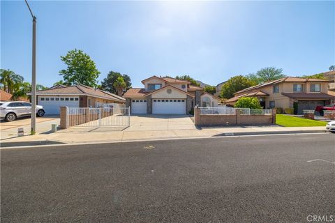 Photo of 28216 Cannon DR, Menifee, CA 92585 (MLS # IG26127955)