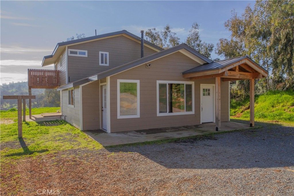 Photo of 33379 George Smith Rd, Squaw Valley, CA 93675 (MLS # FR26026458)