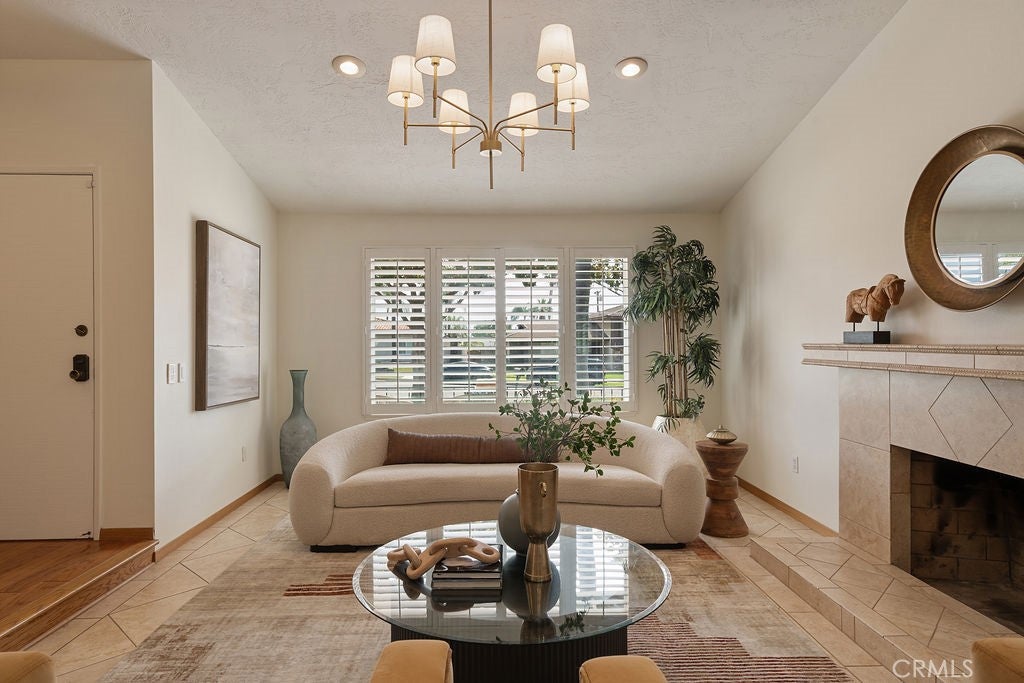 1837 Balboa Way