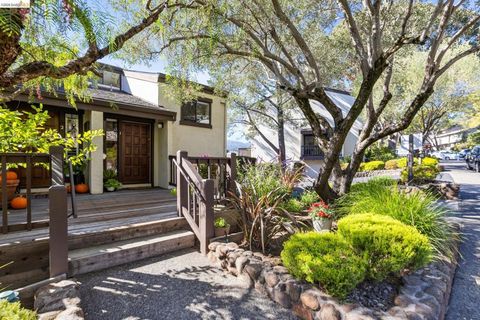 Photo of 45 Corte Real Real #1, Larkspur, CA 94904 (MLS # 41131545)