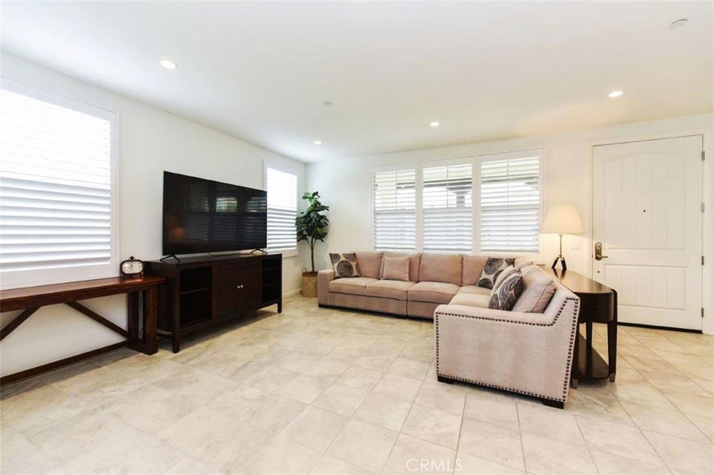 Avalon (EVAVL) - Residential Lease