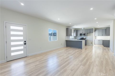 Photo of 2131 N Pepper, Burbank, CA 91505 (MLS # GD25265429)