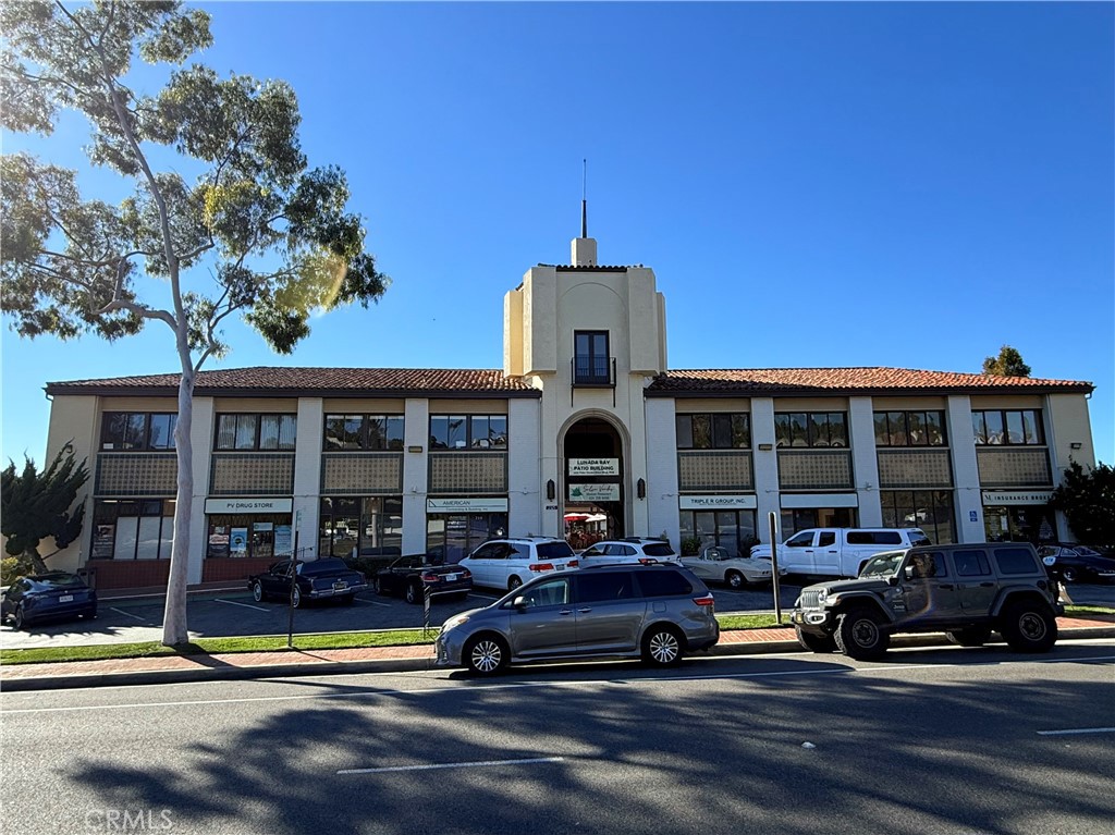 2325 Palos Verdes Drive West