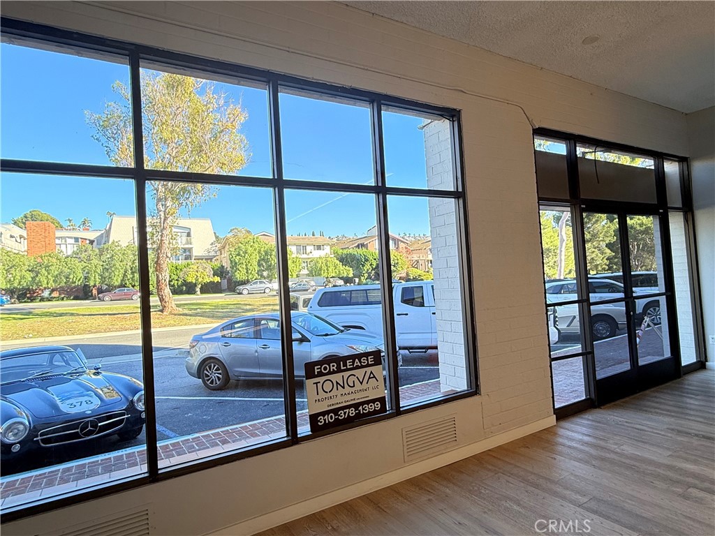 2325 Palos Verdes Drive West