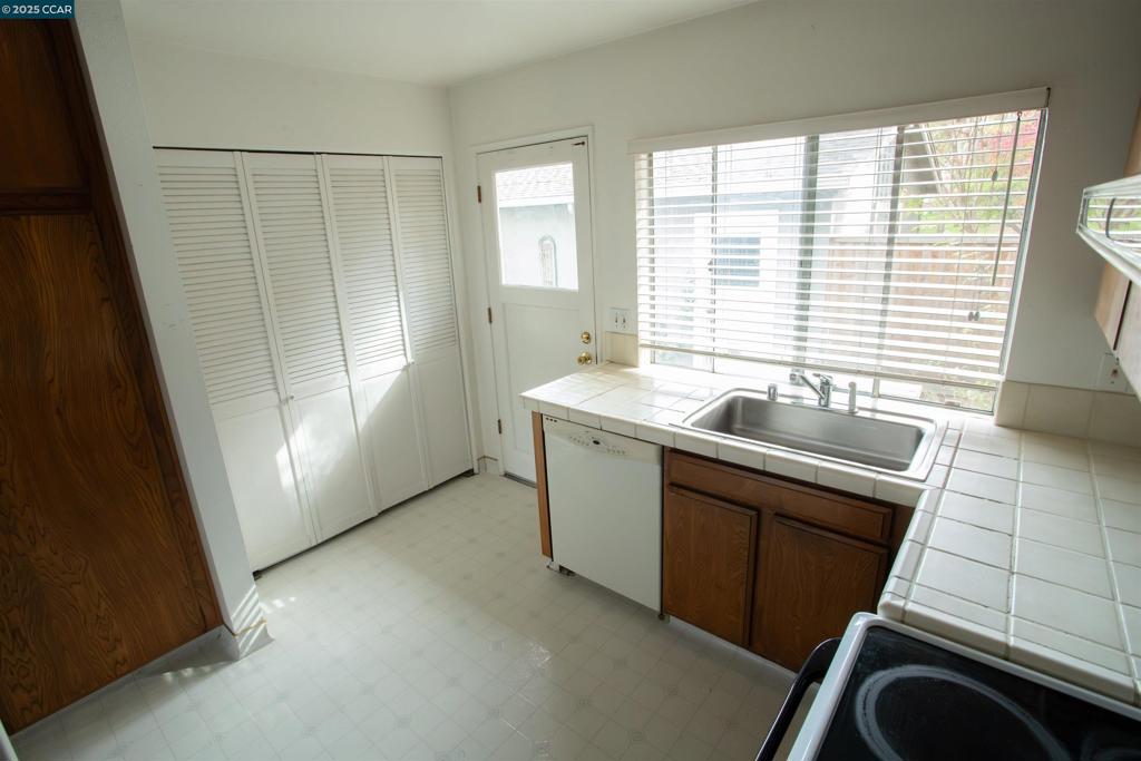 GREENBROOK TNHMS - Residential