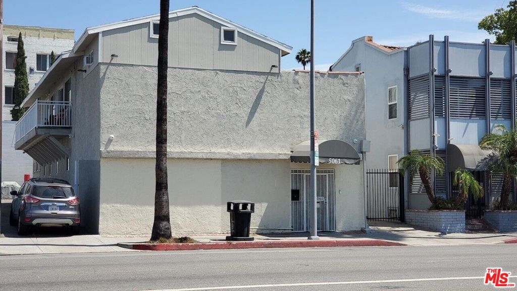 5061 W Sunset Blvd, Los Angeles, CA 90027