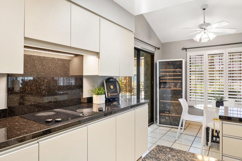 2082 S Madrona Drive