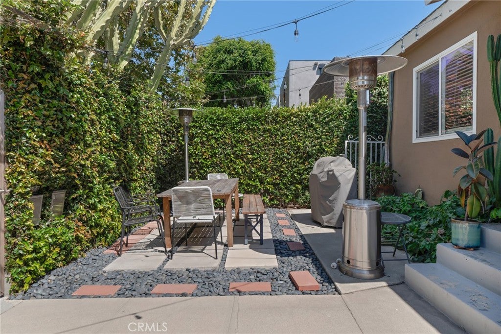 2405 Abbot Kinney