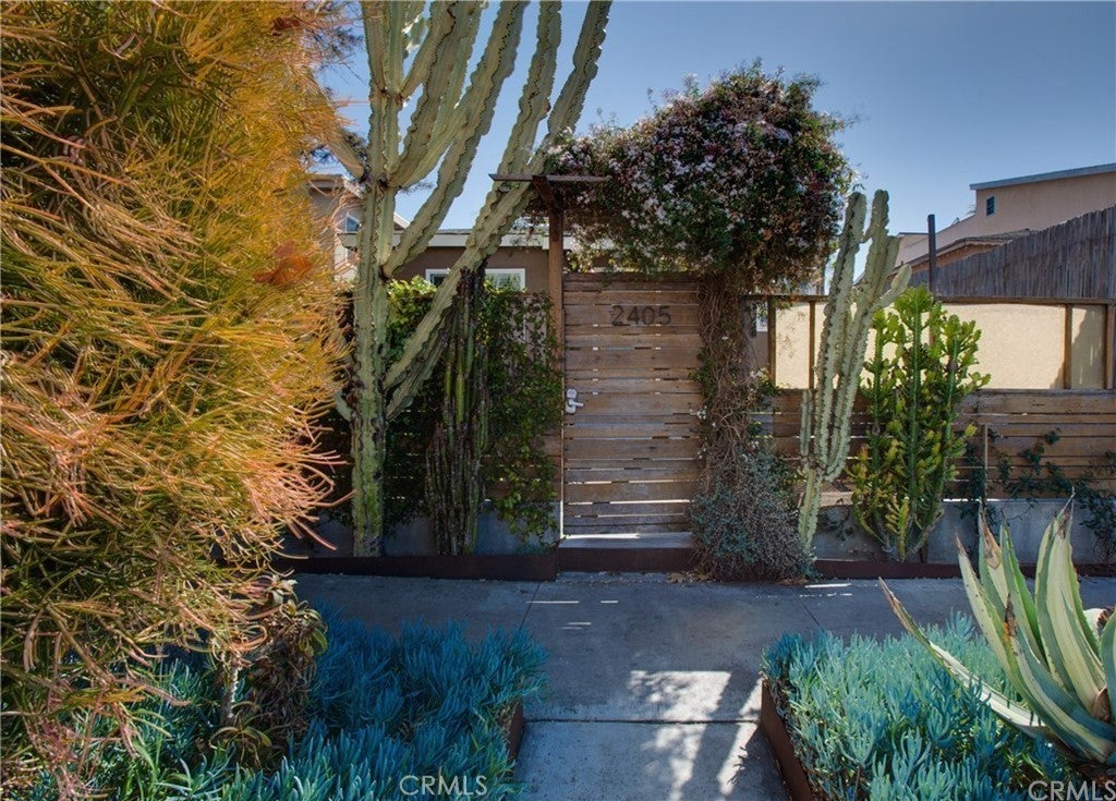 2405 Abbot Kinney