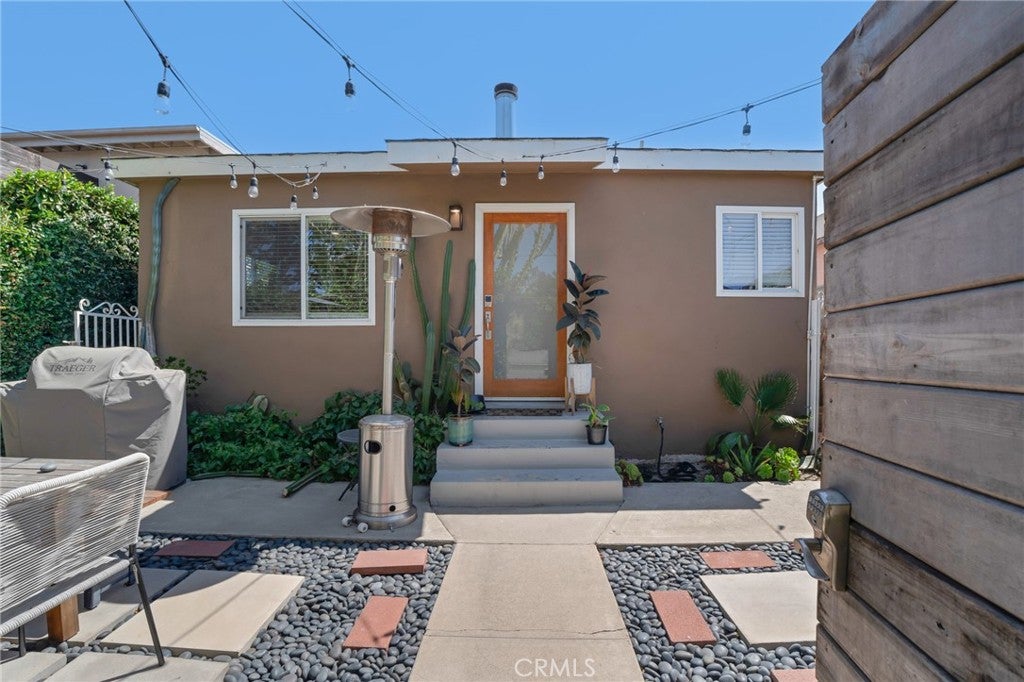 2405 Abbot Kinney