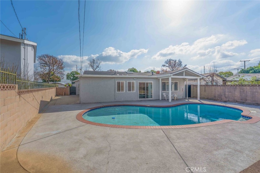 713 N Orcutt