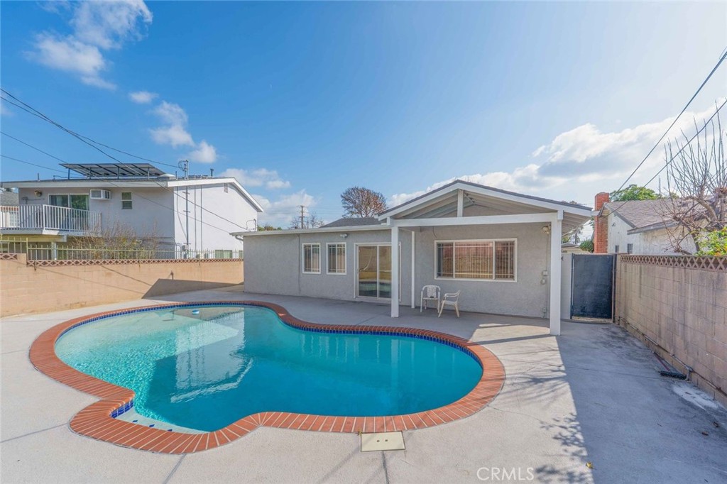 713 N Orcutt