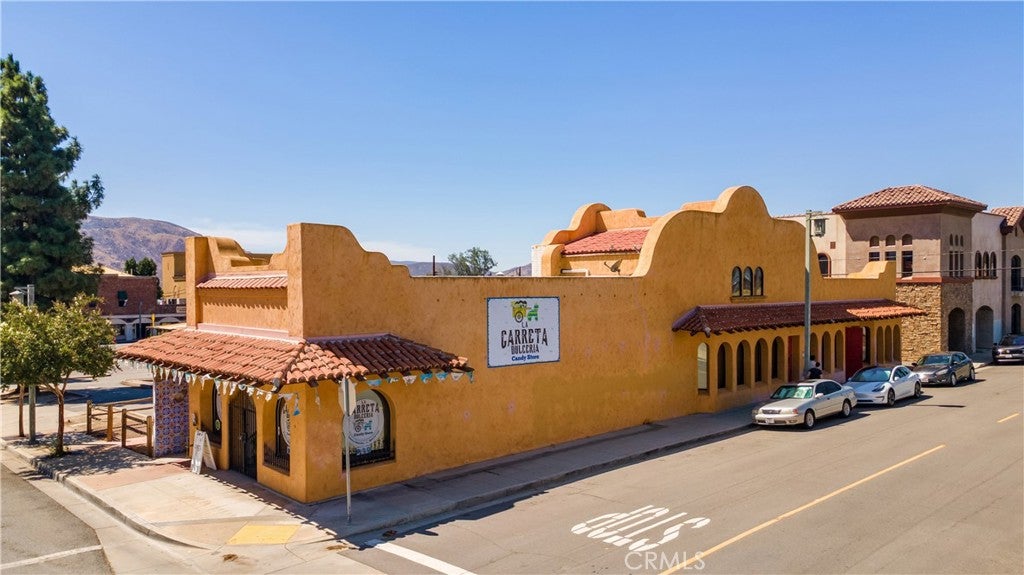 89 N San Gorgonio Avenue